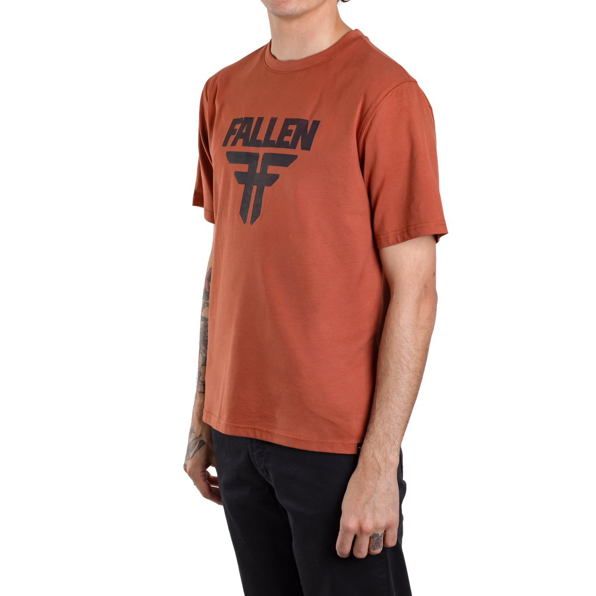 INSIGNIA TEE - RUST/WHITE